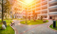 攀枝花市成都外國(guó)語(yǔ)學(xué)校