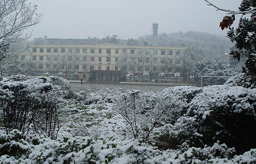 內(nèi)江鐵路機(jī)械學(xué)校