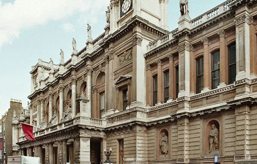 四川省工業(yè)貿(mào)易學(xué)校