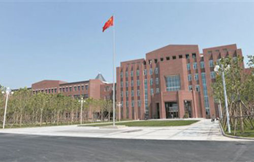 四川省工業(yè)貿(mào)易學(xué)校