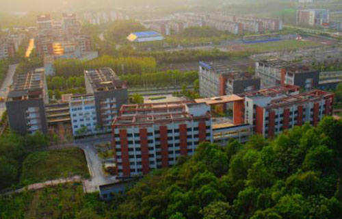 邛崍市技工學(xué)校