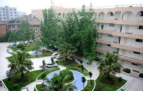 四川省綿陽(yáng)財(cái)經(jīng)學(xué)校