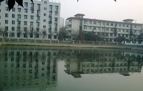 成都市莊園機(jī)電職業(yè)技術(shù)學(xué)校