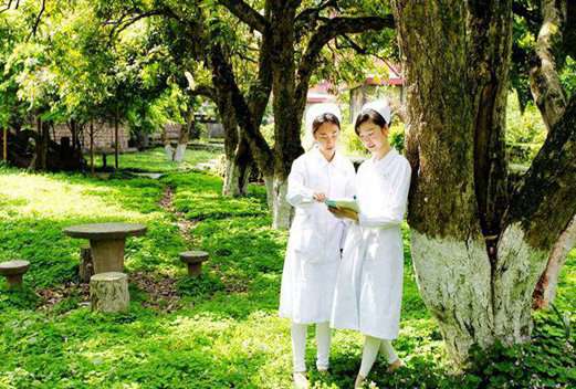 樂山市醫(yī)藥科技學校