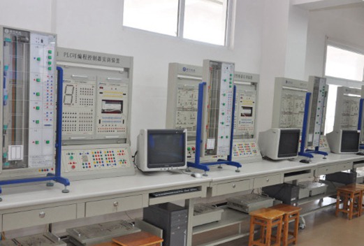 重慶應(yīng)用技術(shù)職業(yè)學(xué)院