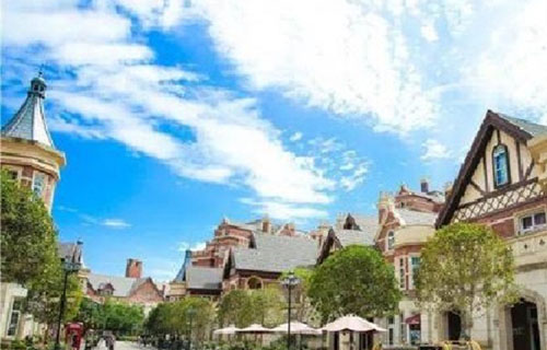 成都航空旅游職業(yè)學(xué)校