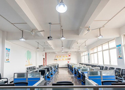 川北醫(yī)學(xué)院附屬醫(yī)院護(hù)士學(xué)校