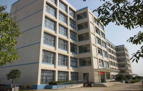 廣東坪石技工學校