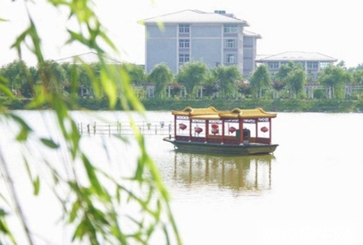 樂山旅游學(xué)校