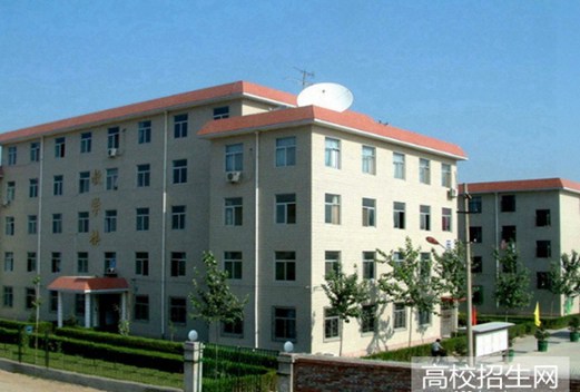 四川省工業(yè)貿(mào)易學(xué)校