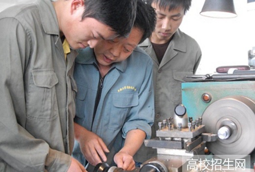 四川信息職業(yè)技術(shù)學(xué)院