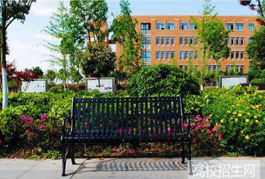 成都德圣中等職業(yè)學校