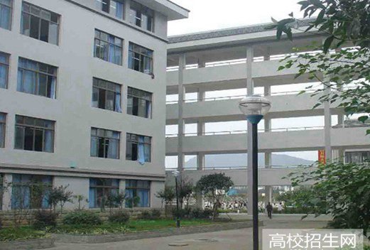 四川工業(yè)科技學院