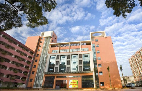 廣西紡織工業(yè)學(xué)校