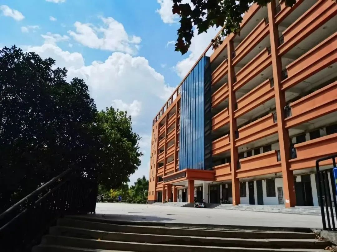 合肥汽車機(jī)械技術(shù)學(xué)校