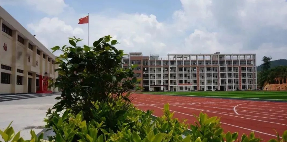福建中職升學(xué)資訊:福建九地市中職升學(xué)率排名第一的學(xué)校來(lái)了!