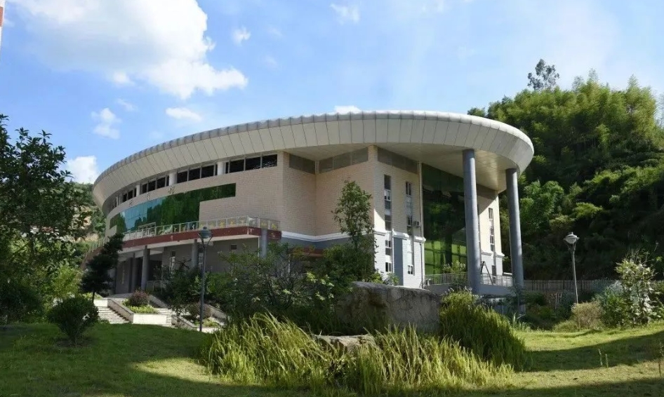 福建中職升學(xué)資訊:福建九地市中職升學(xué)率排名第一的學(xué)校來(lái)了!