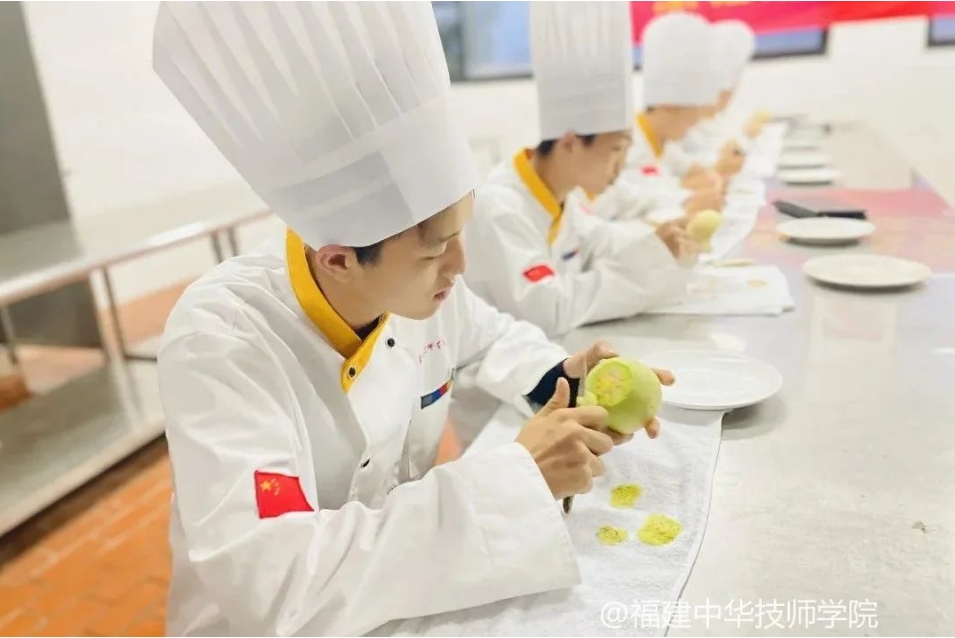 1、刀工實(shí)訓(xùn)中心