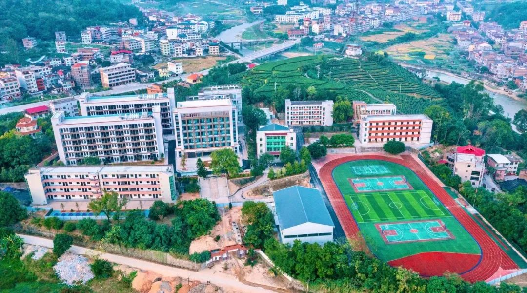 泉州技師學(xué)院校園圖片